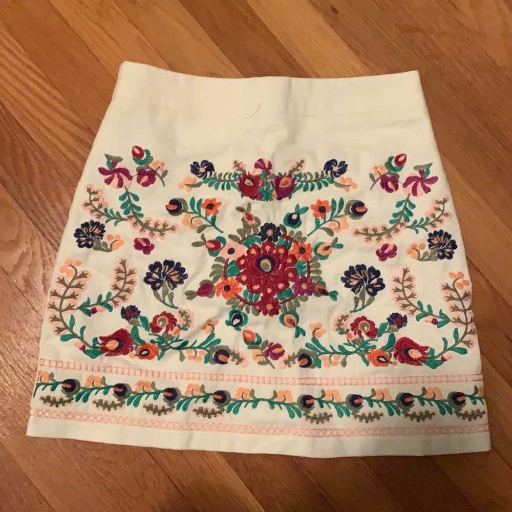 embroidered mini skirt